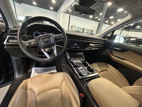 Used 2023 Audi Q7 3.0T Premium Plus w/ Premium Plus Package AWD/4WD image 12