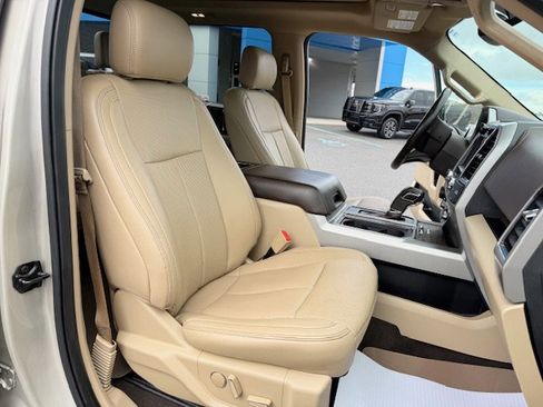 Used 2018 Ford F150 Lariat image 25