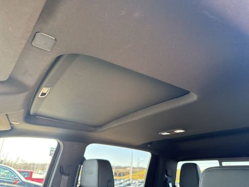 Used 2022 Chevrolet Silverado 2500 High Country w/ Safety Package II image 14