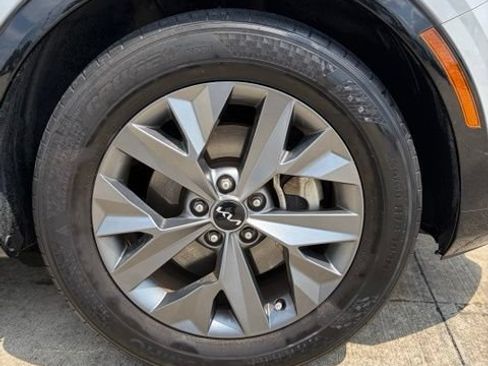 Used 2023 Kia Sportage SX FWD image 13