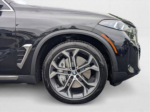 Used 2026 BMW X5 xDrive50e image 24