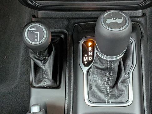 New 2026 Jeep Wrangler Unlimited Sahara w/ Safety Group AWD/4WD image 18