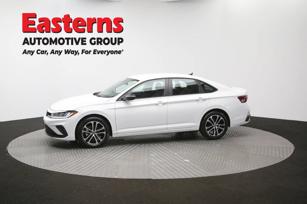 Used 2025 Volkswagen Jetta Sport FWD image 58