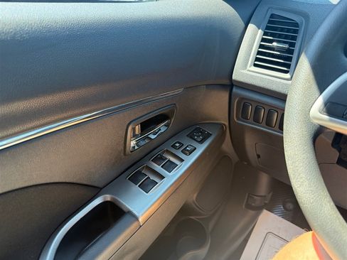 Used 2019 Mitsubishi Outlander Sport AWD image 24