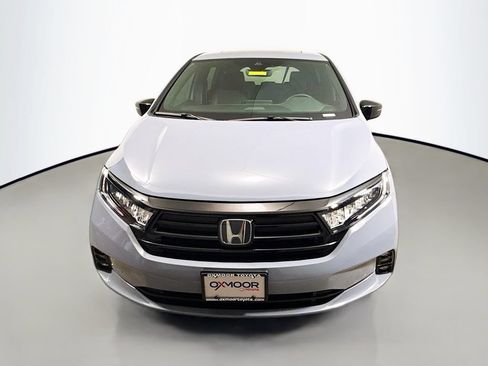 Used 2024 Honda Odyssey Sport image 2