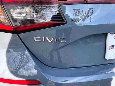 Used 2022 Honda Civic Sport image 8