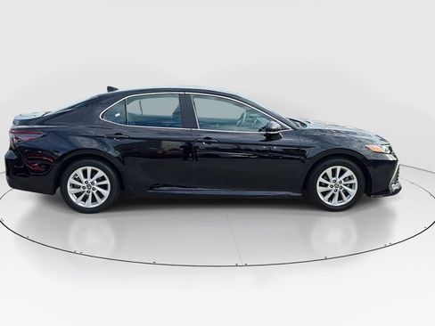 Used 2024 Toyota Camry LE FWD image 4