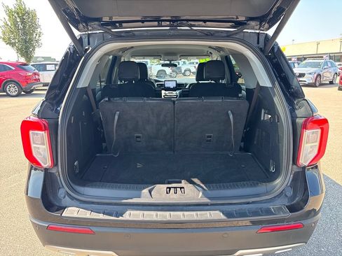 Used 2024 Ford Explorer XLT w/ Equipment Group 202A AWD/4WD image 28