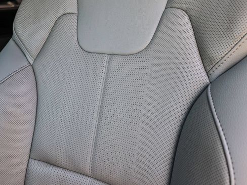 Used 2023 Kia Telluride EX w/ EX Captain's Chair Package FWD image 28