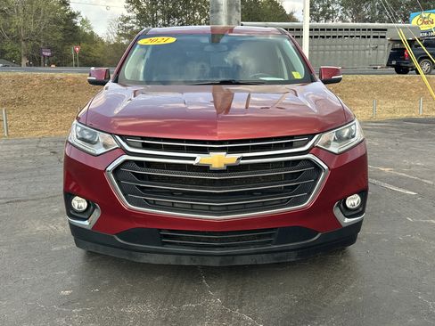 Used 2021 Chevrolet Traverse LT FWD image 3