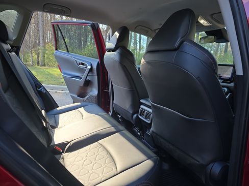 Used 2024 Toyota RAV4 Adventure image 11