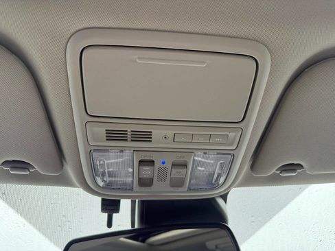 Used 2017 Honda Odyssey Touring image 20