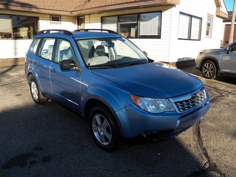 Used 2011 Subaru Forester 2.5X w/ Alloy Wheel Value Pkg image 1