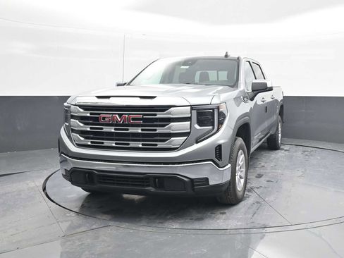 New 2026 GMC Sierra 1500 SLE w/ Preferred Package image 3