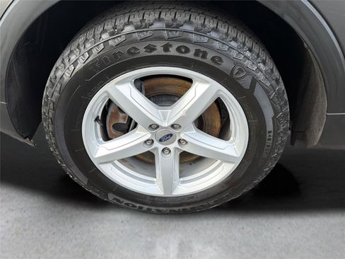 Used 2017 Ford Explorer XLT w/ Equipment Group 202A image 37