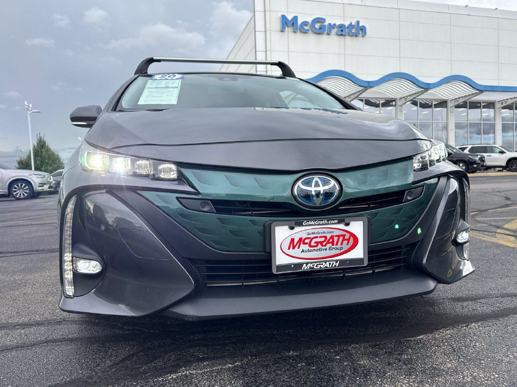 Used 2020 Toyota Prius Prime Limited FWD image 13