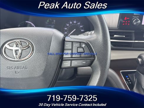 Used 2022 Toyota Sienna LE AWD/4WD image 15