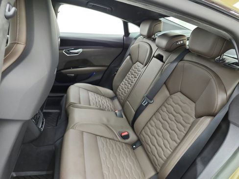 Used 2024 Audi e-tron GT Prestige AWD/4WD image 15