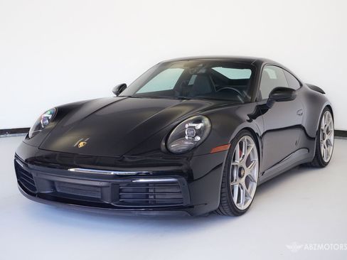 Used 2022 Porsche 911 Carrera image 2