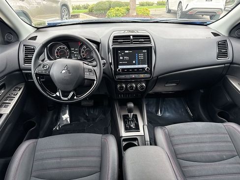 Used 2025 Mitsubishi Outlander Sport ES image 24
