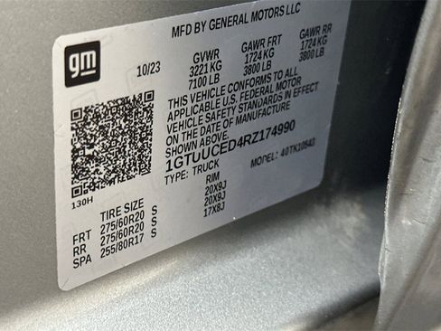 Used 2024 GMC Sierra 1500 Elevation image 30