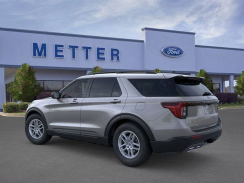 New 2026 Ford Explorer Active w/ Active Comfort Package image 5