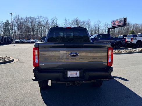 New 2026 Ford F250 4x4 Crew Cab Super Duty image 8