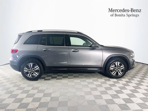 Used 2026 Mercedes-Benz GLB 250 image 8