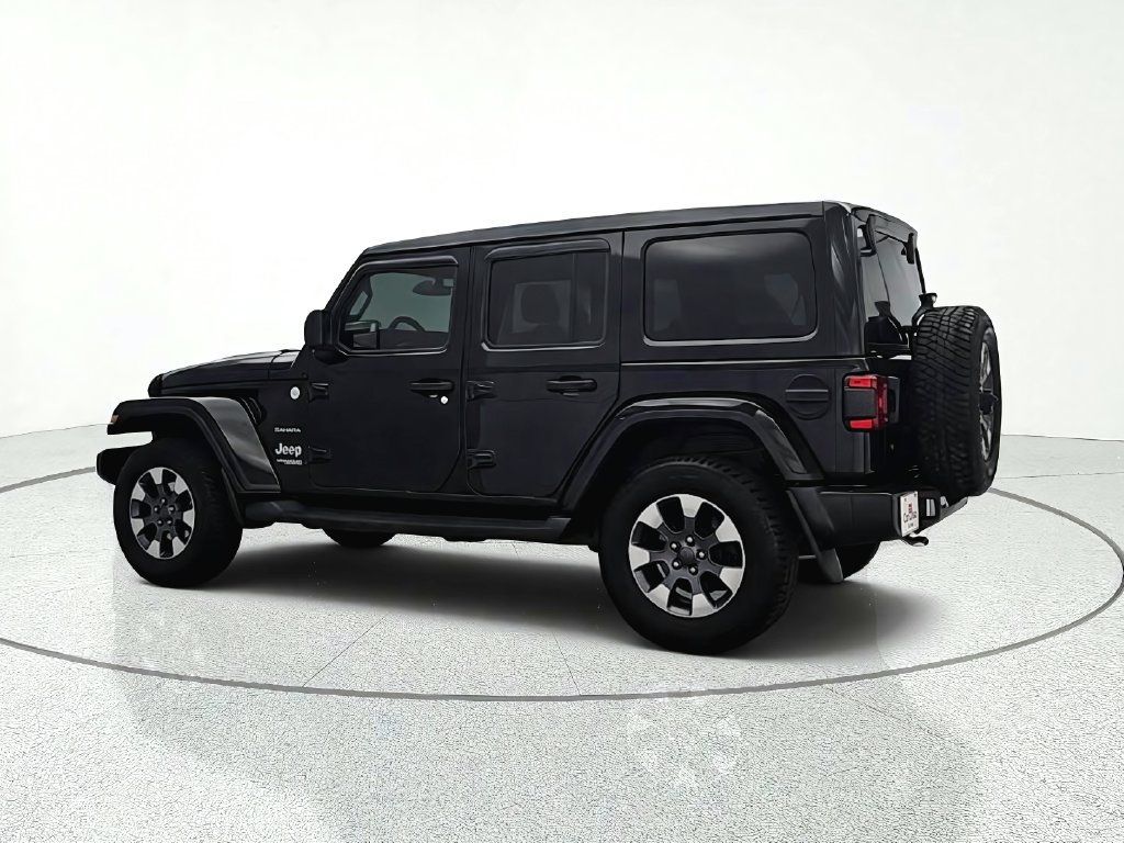 Used 2018 Jeep Wrangler Unlimited Sahara AWD/4WD image 5