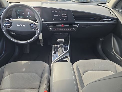 Certified 2025 Kia Niro LX FWD image 12