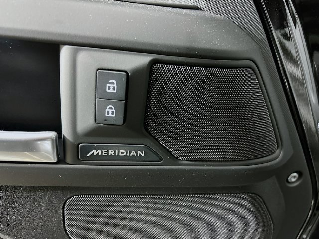 New 2026 Land Rover Defender 130 S AWD/4WD image 20