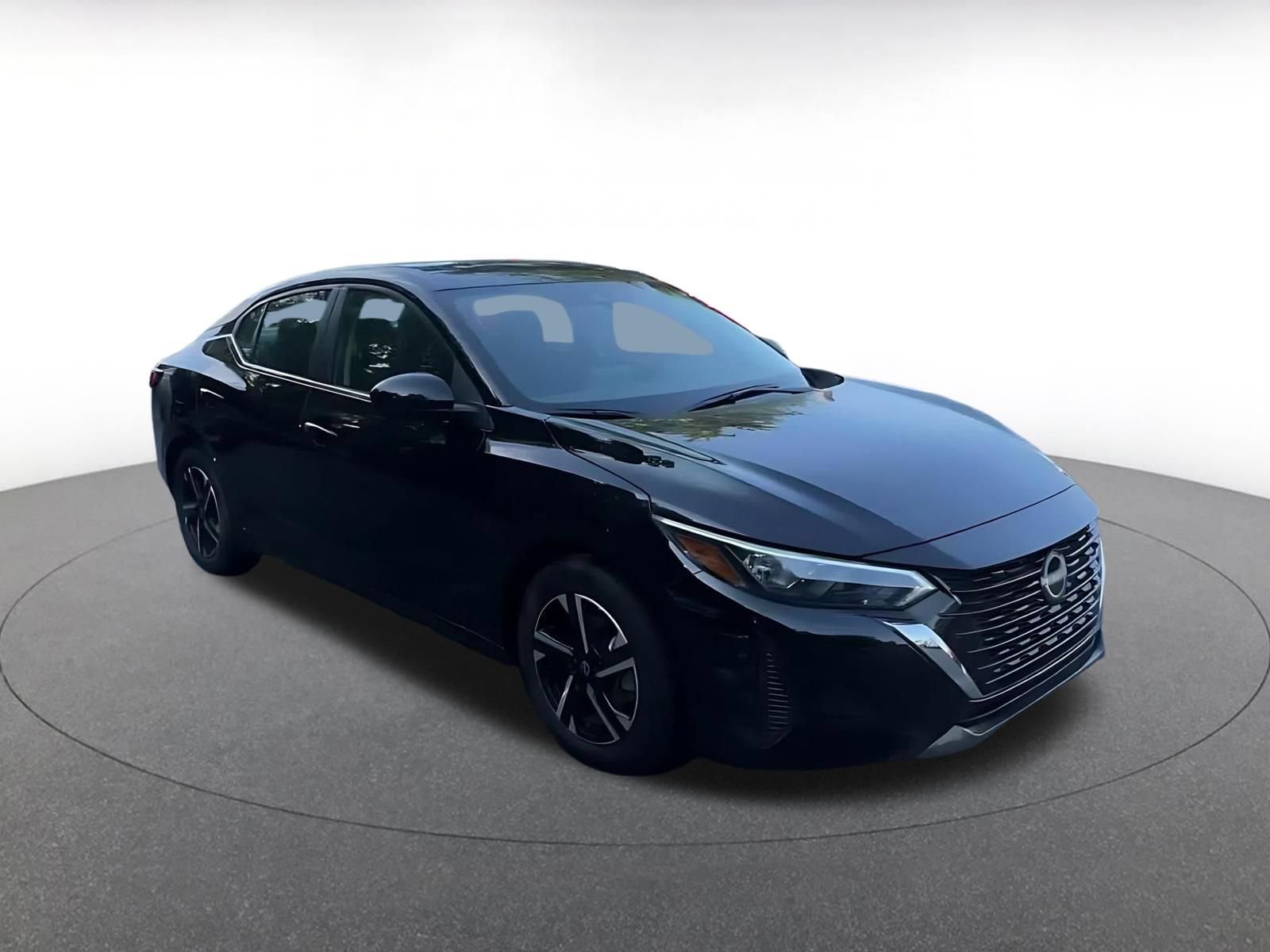 Used 2025 Nissan Sentra SV FWD image 3