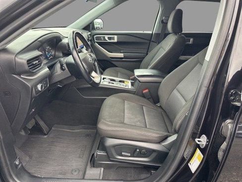 Certified 2022 Ford Explorer XLT AWD/4WD image 11