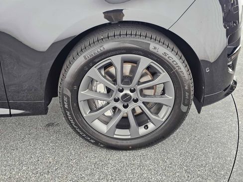 New 2026 Land Rover Range Rover Sport Dynamic SE image 9