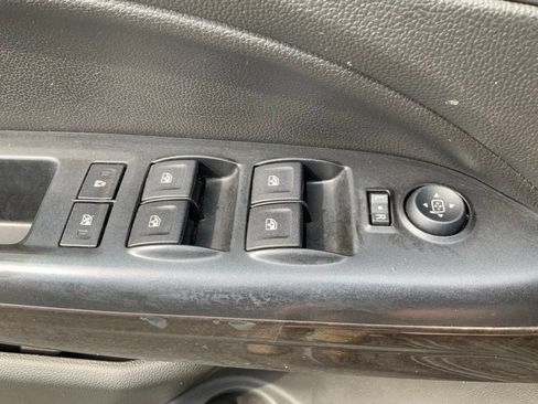 Used 2015 GMC Canyon SLT AWD/4WD image 11