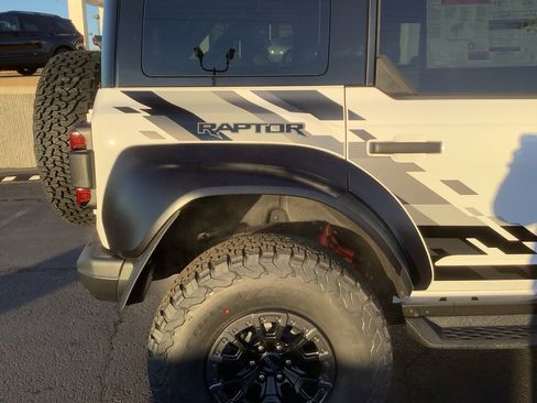 New 2025 Ford Bronco Raptor image 9