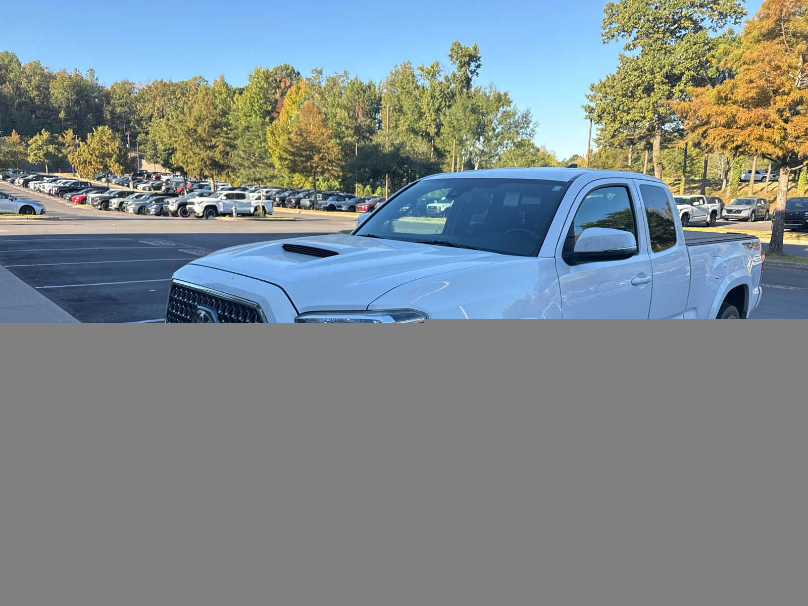 Used 2019 Toyota Tacoma TRD Sport AWD/4WD image 8