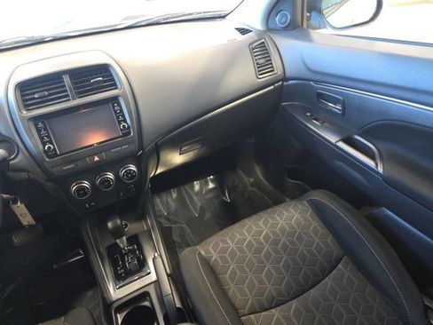 Used 2025 Mitsubishi Outlander Sport ES AWD/4WD image 20