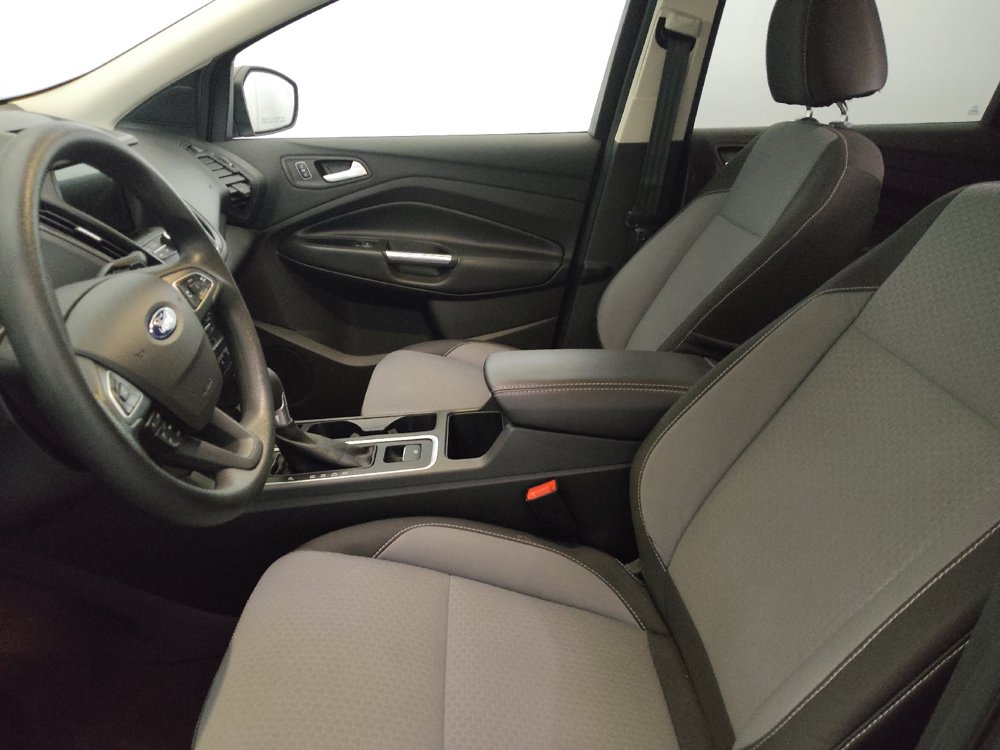 Used 2017 Ford Escape SE w/ Equipment Group 201A AWD/4WD image 17