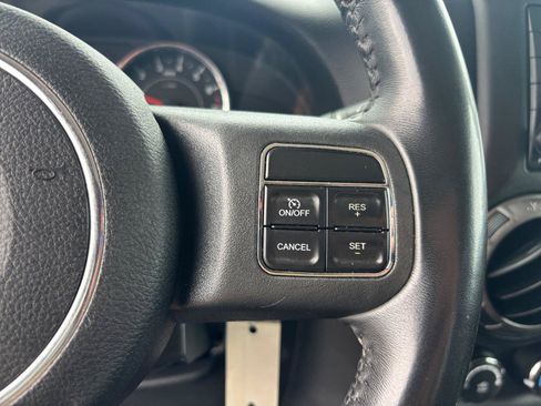 Used 2018 Jeep Wrangler Unlimited Sport AWD/4WD image 25
