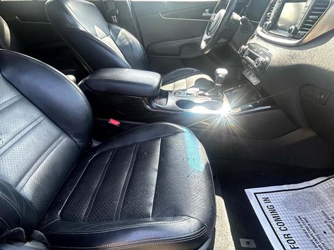 Used 2019 Kia Sorento EX AWD/4WD image 18