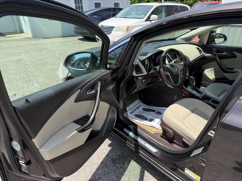 Used 2016 Buick Verano FWD image 13