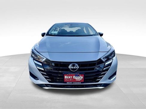 Certified 2025 Nissan Versa SV w/ Trunk Package FWD image 2
