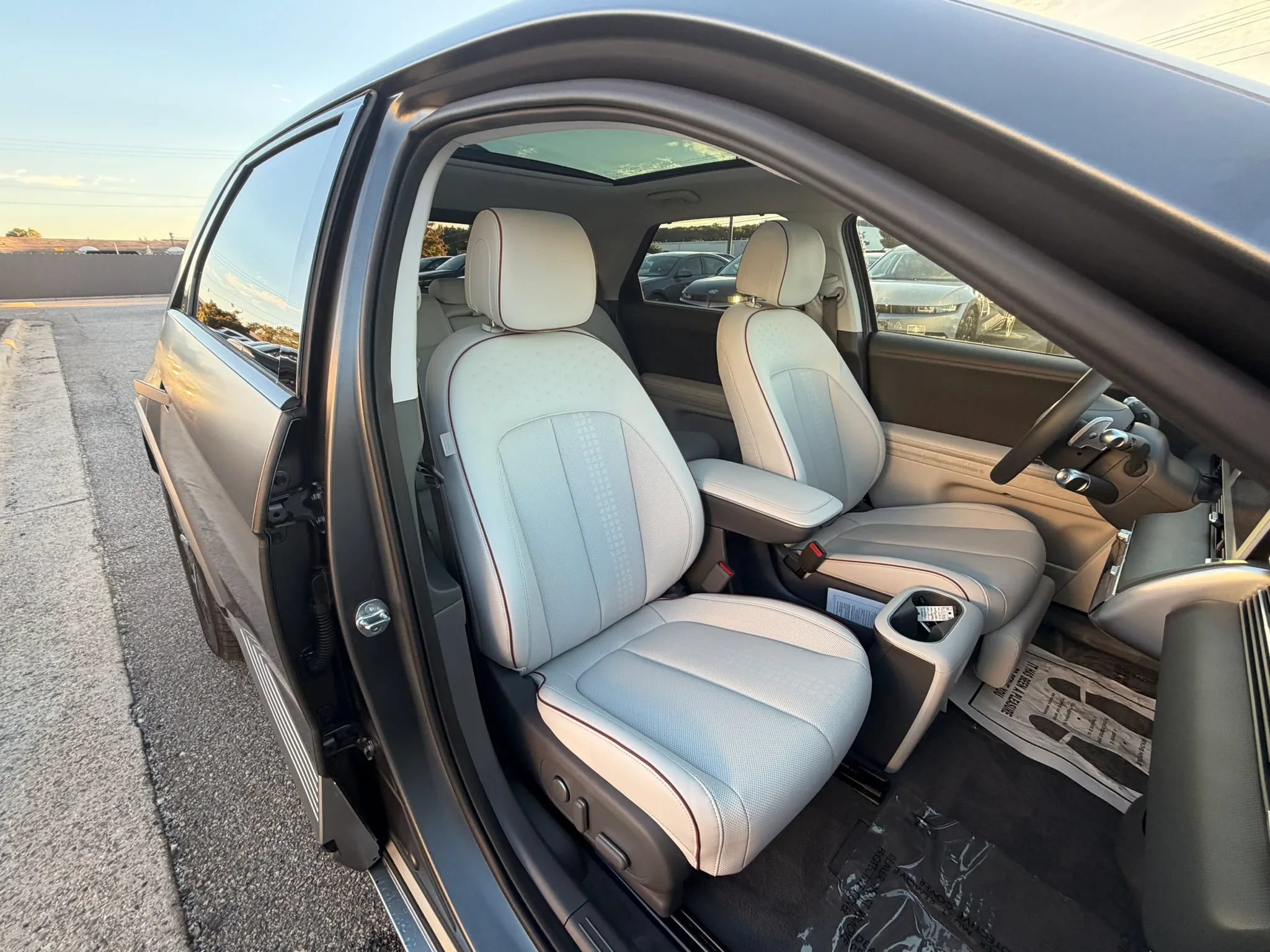 Used 2023 Hyundai Ioniq 5 Limited RWD image 17
