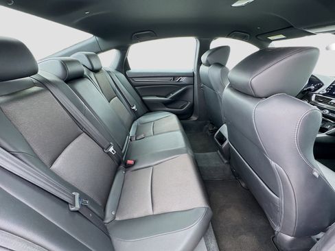 Used 2020 Honda Accord Sport image 17