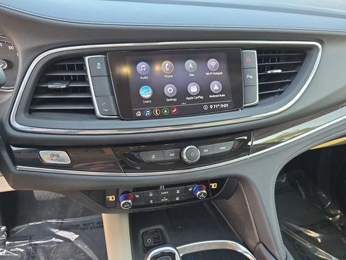 Used 2021 Buick Enclave Essence w/ Sound and Sites Package FWD image 18