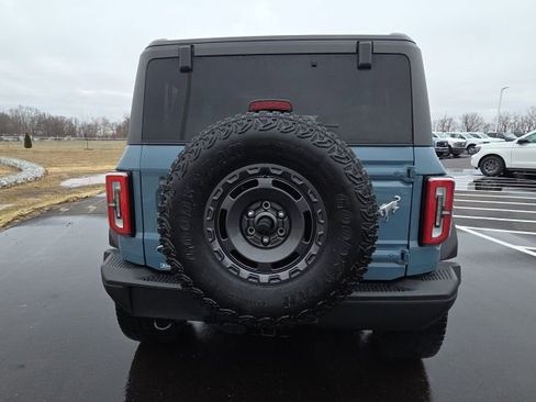 Used 2023 Ford Bronco Everglades image 8