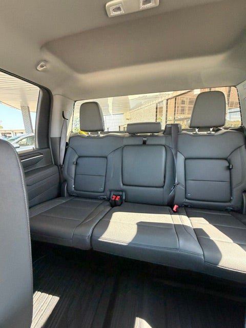 New 2026 GMC Sierra 2500 SLT AWD/4WD image 16