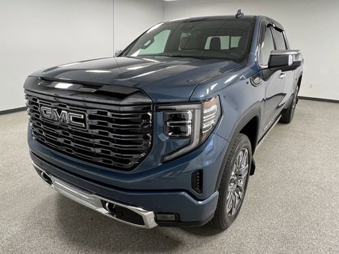 Used 2024 GMC Sierra 1500 Denali Ultimate image 4