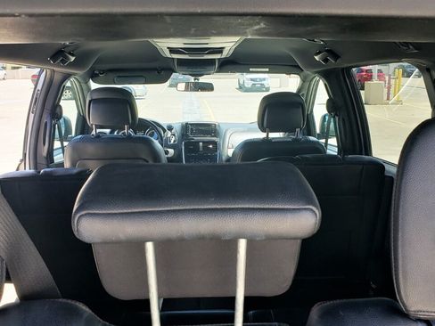 Used 2016 Dodge Grand Caravan R/T FWD image 14
